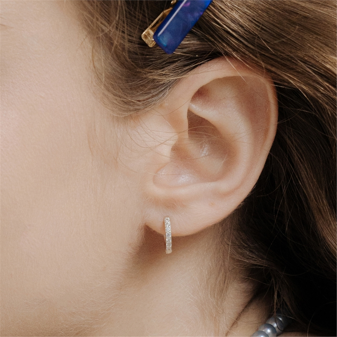 [하스] [Silver925] HTY032 Tennis cubic one touch earrings