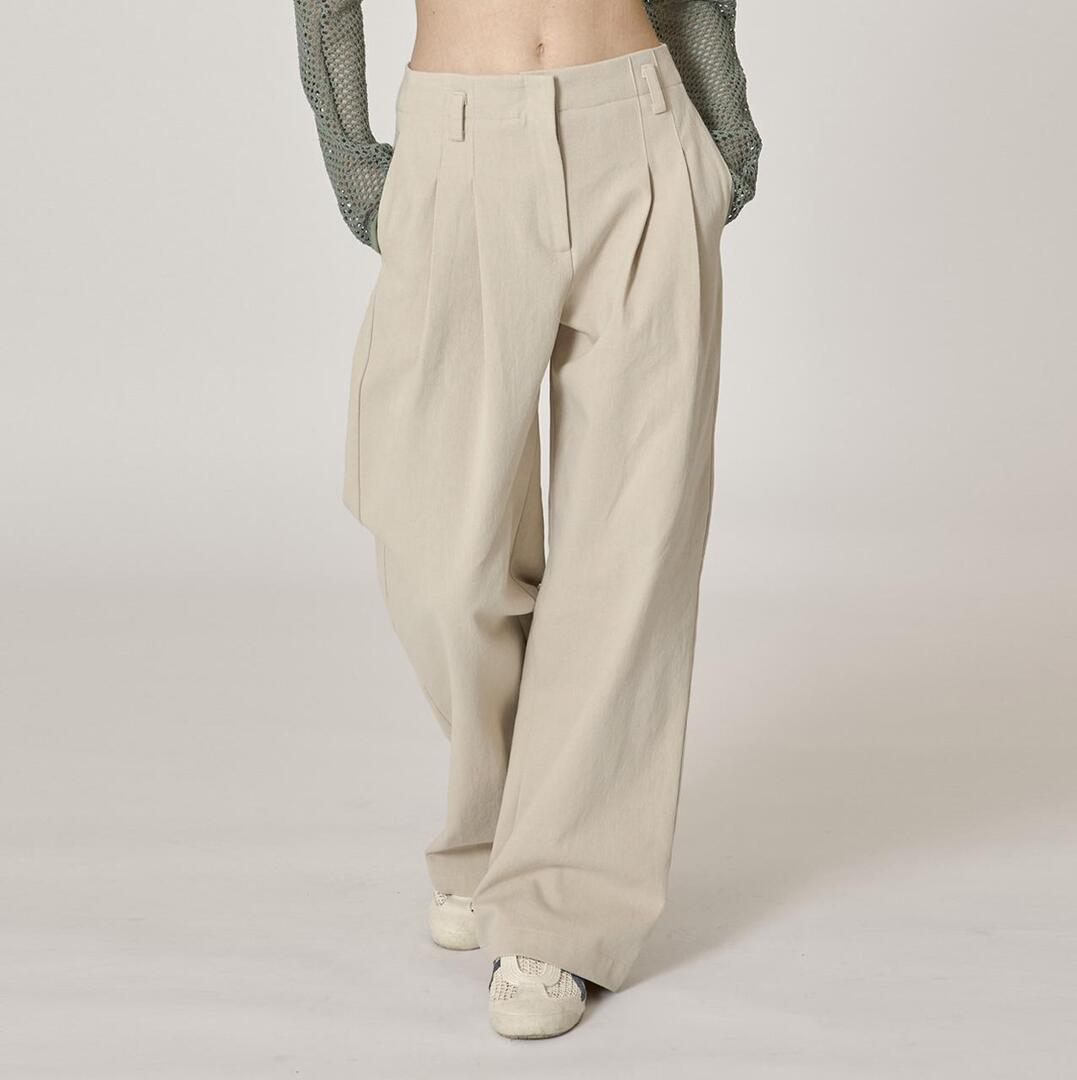 [무아르모아]two-tuck W/S chino pants - beige