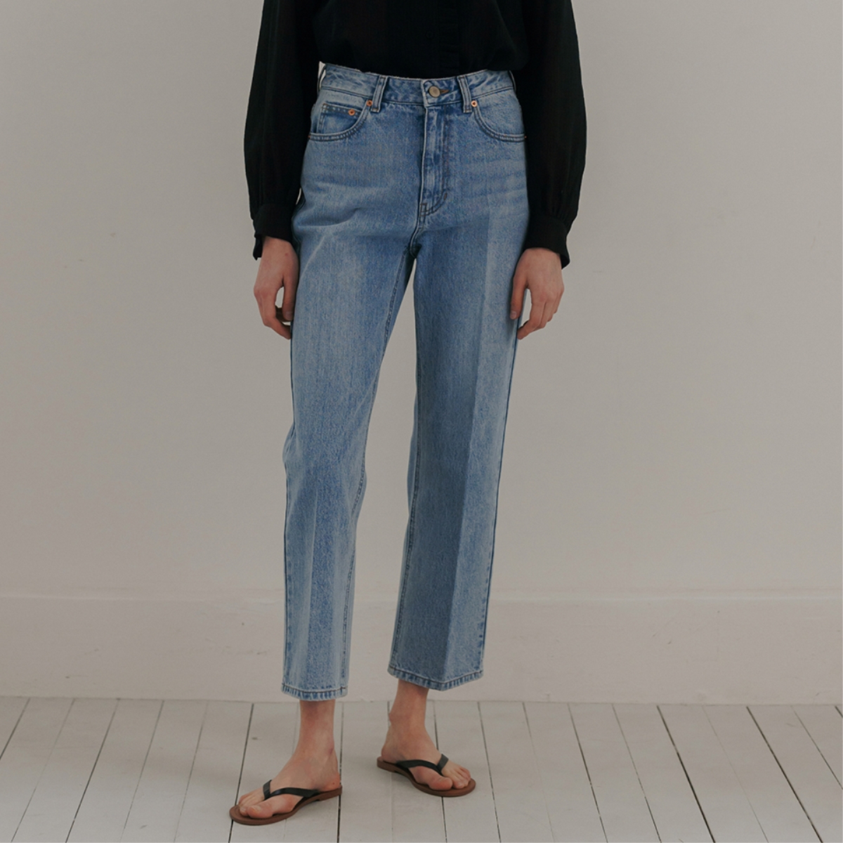[5/31 예약배송][블랭크03] classic cropped jeans (light blue)