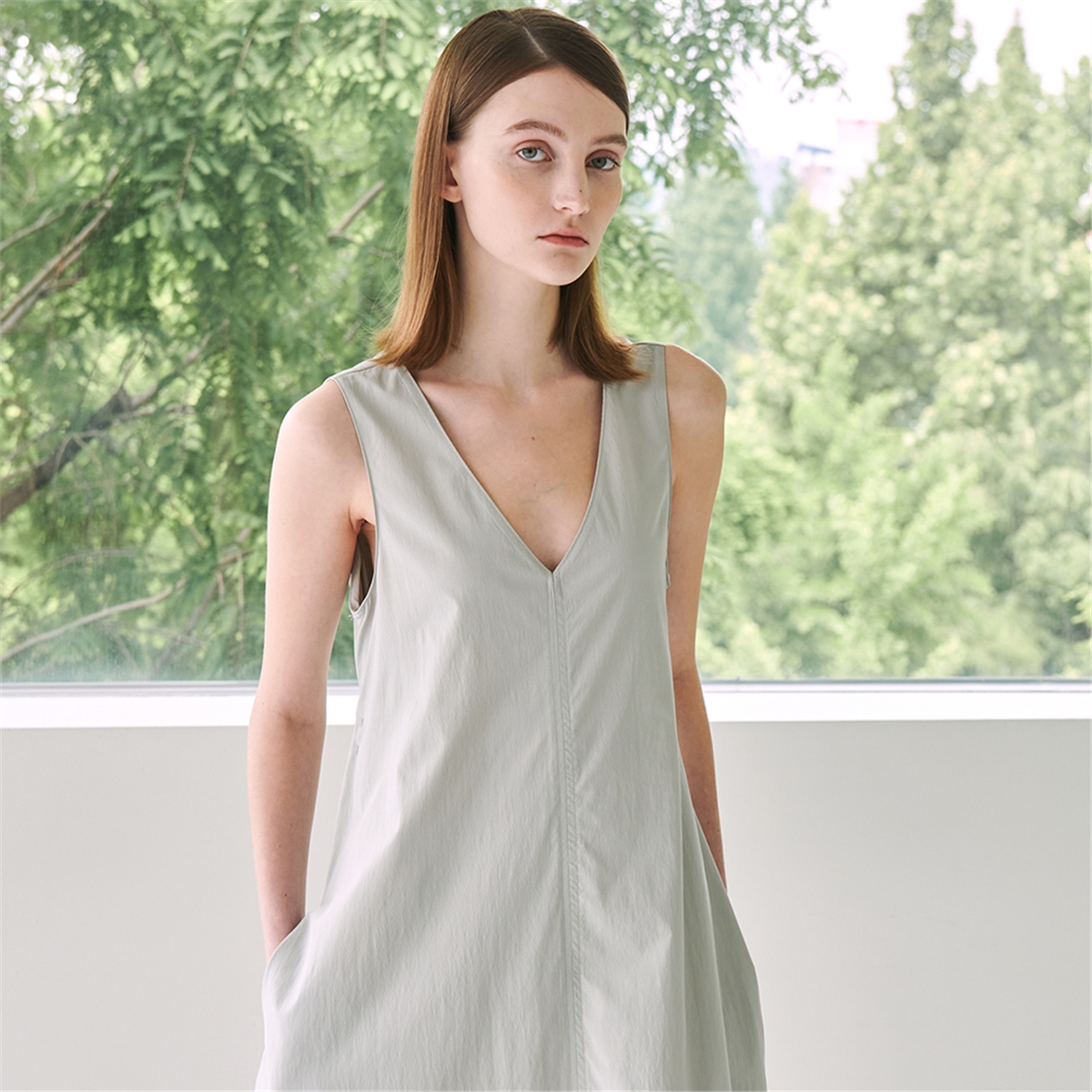 [누브] V-Neck long Sleeveless Dress- Light Gray