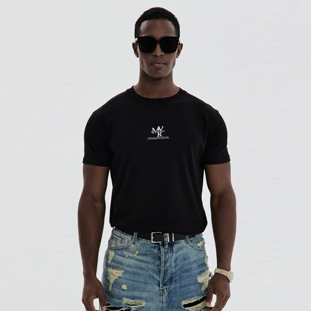 [매버릭] MVR 타이포 로고 슬림와이드 머슬핏 티셔츠 블랙