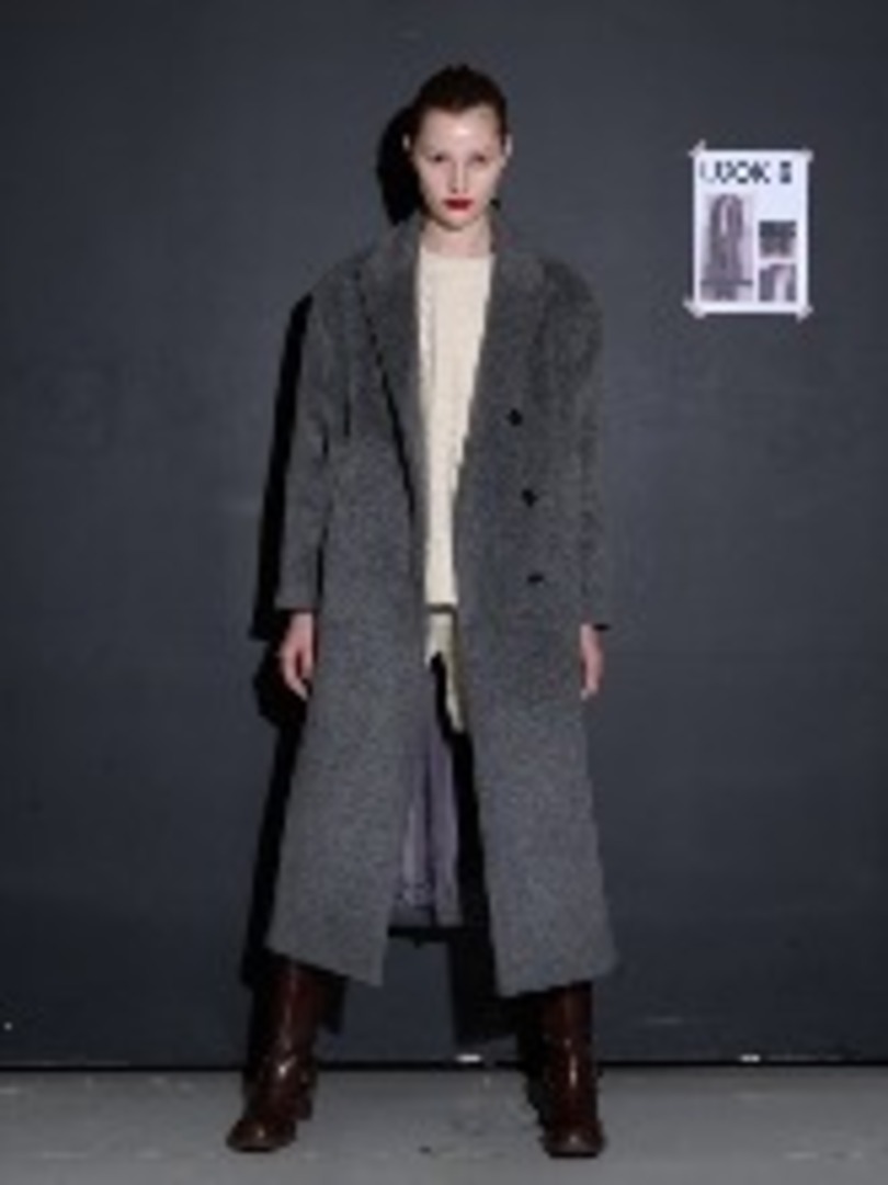 [320쇼룸]Wool100 Hairy 3Button Long coat Charcoal