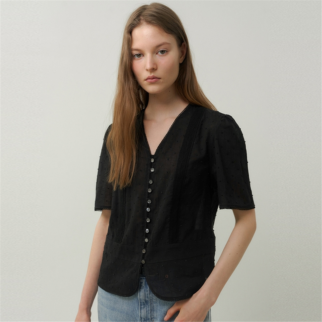 [블랭크03] cotton lace button blouse (black)