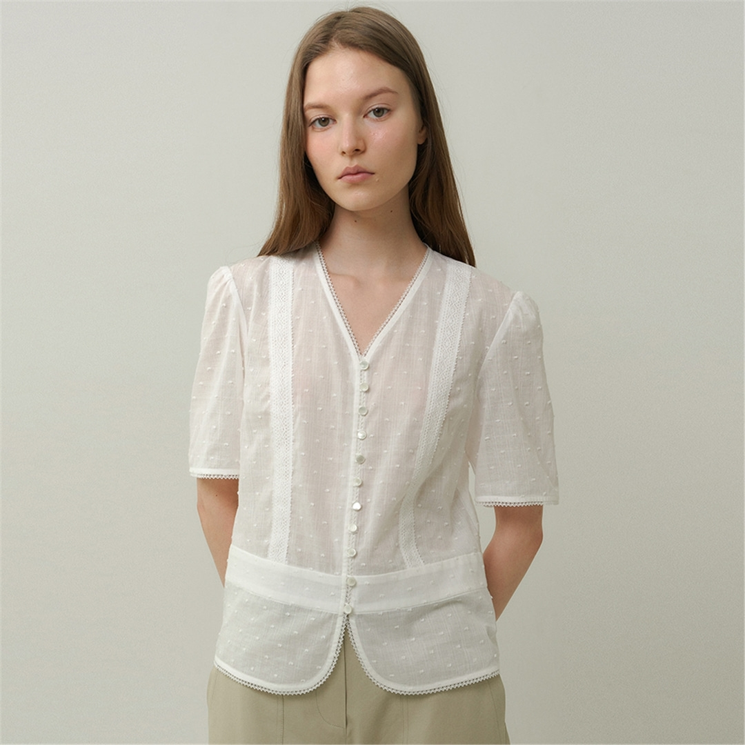[블랭크03] cotton lace button blouse (white)