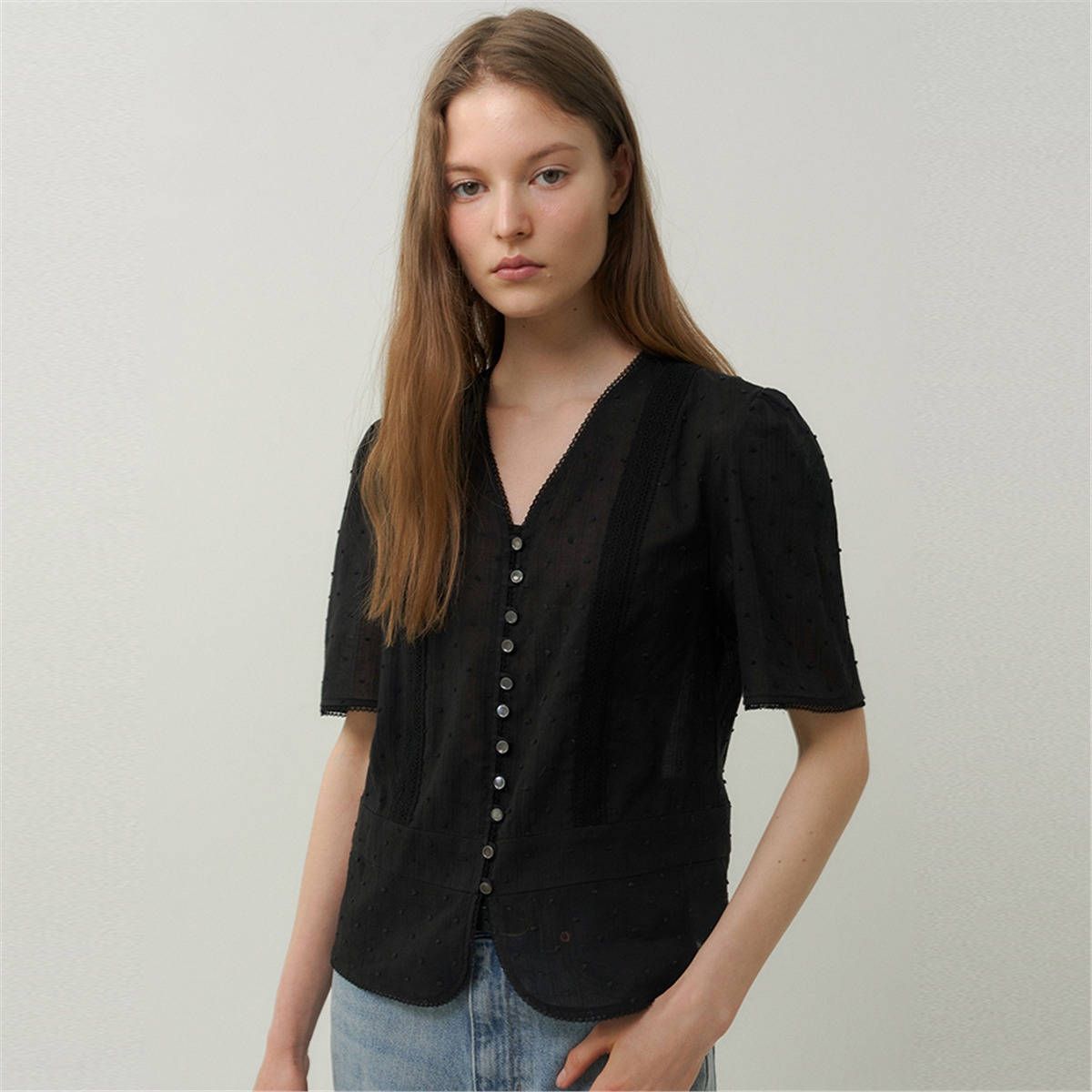 [블랭크03] cotton lace button blouse (black)